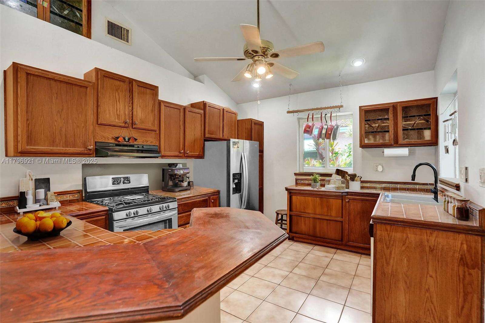 326 14th Ave, Hollywood, FL 33020 - For Sale photo 8