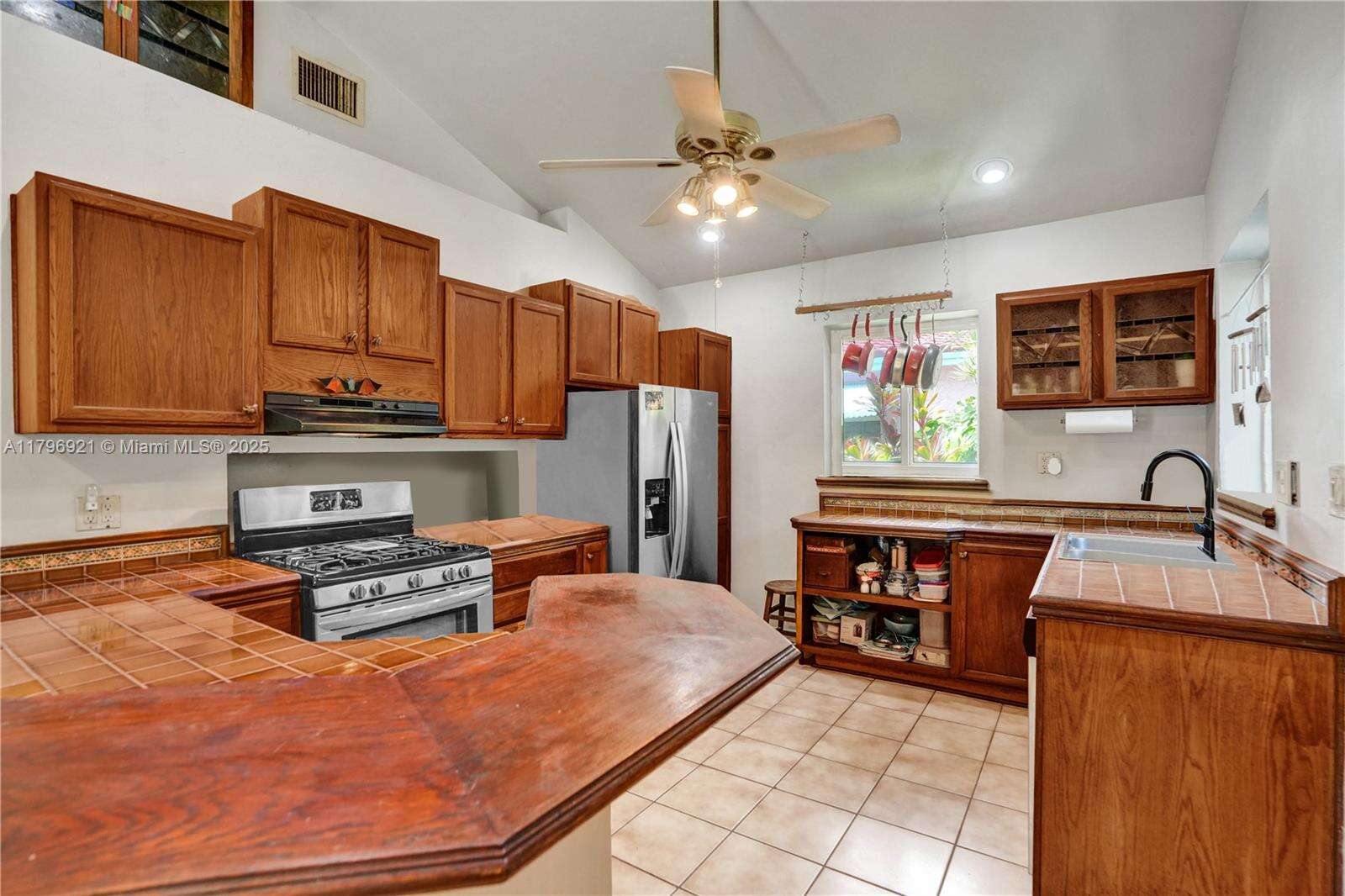 326 14th Ave, Hollywood, FL 33020 - For Sale photo 9
