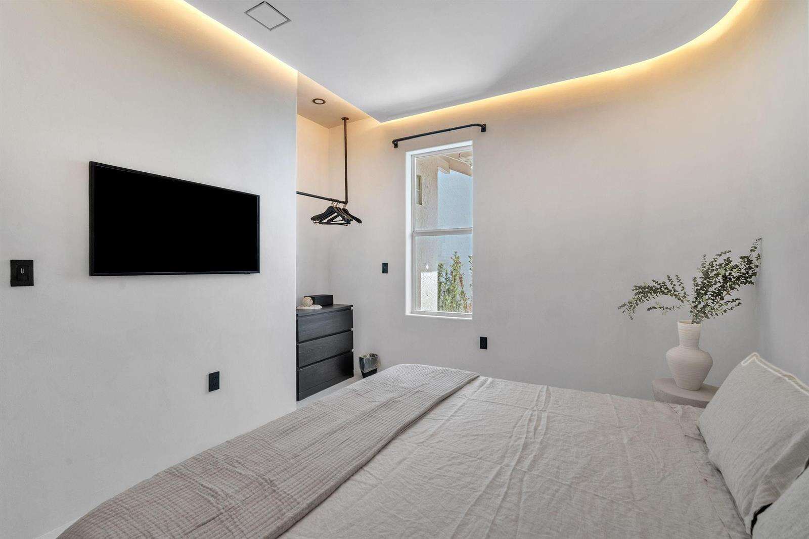 120 25th, Miami, FL 33137 - For Sale photo 13