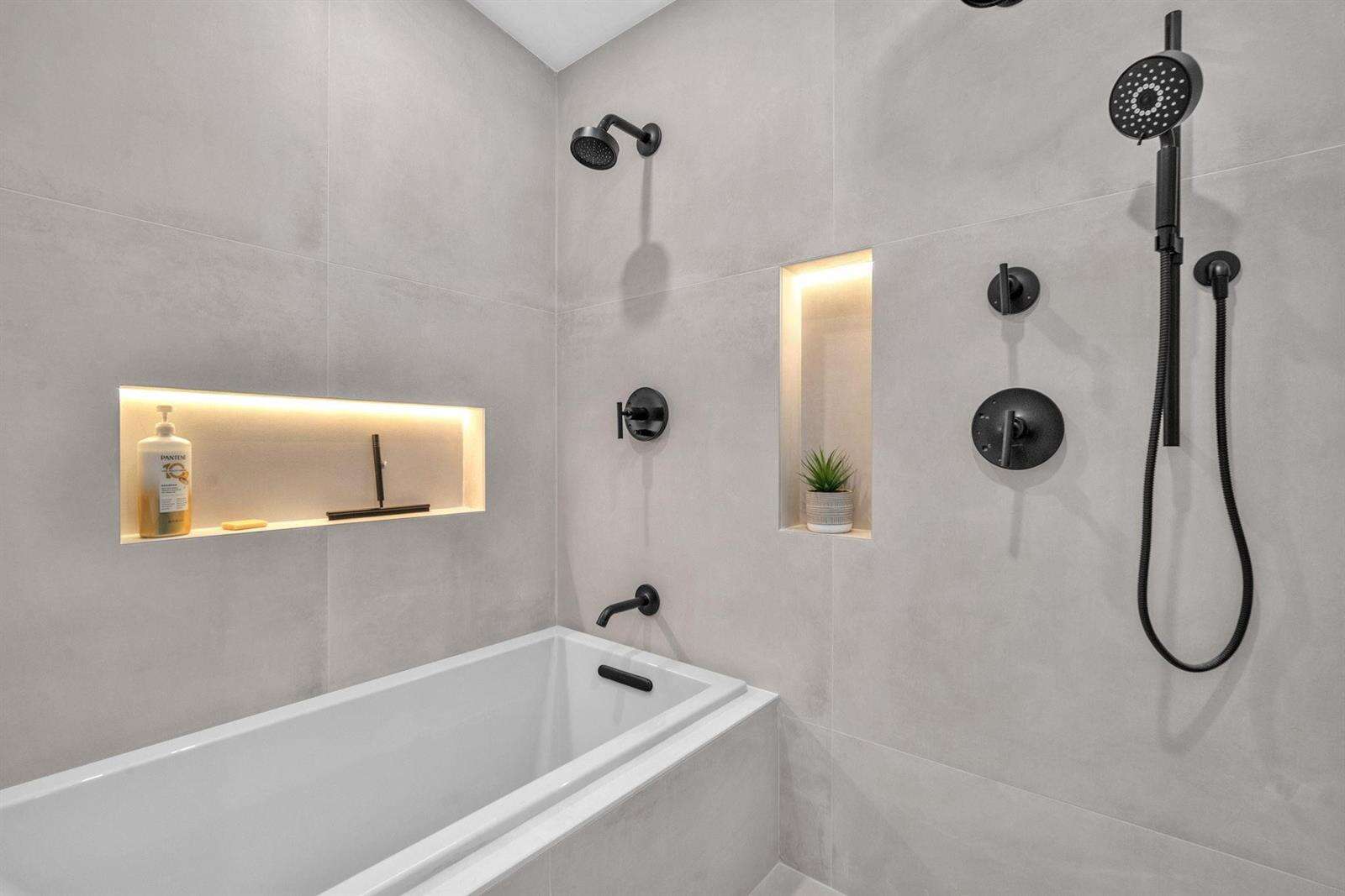 120 25th, Miami, FL 33137 - For Sale photo 19