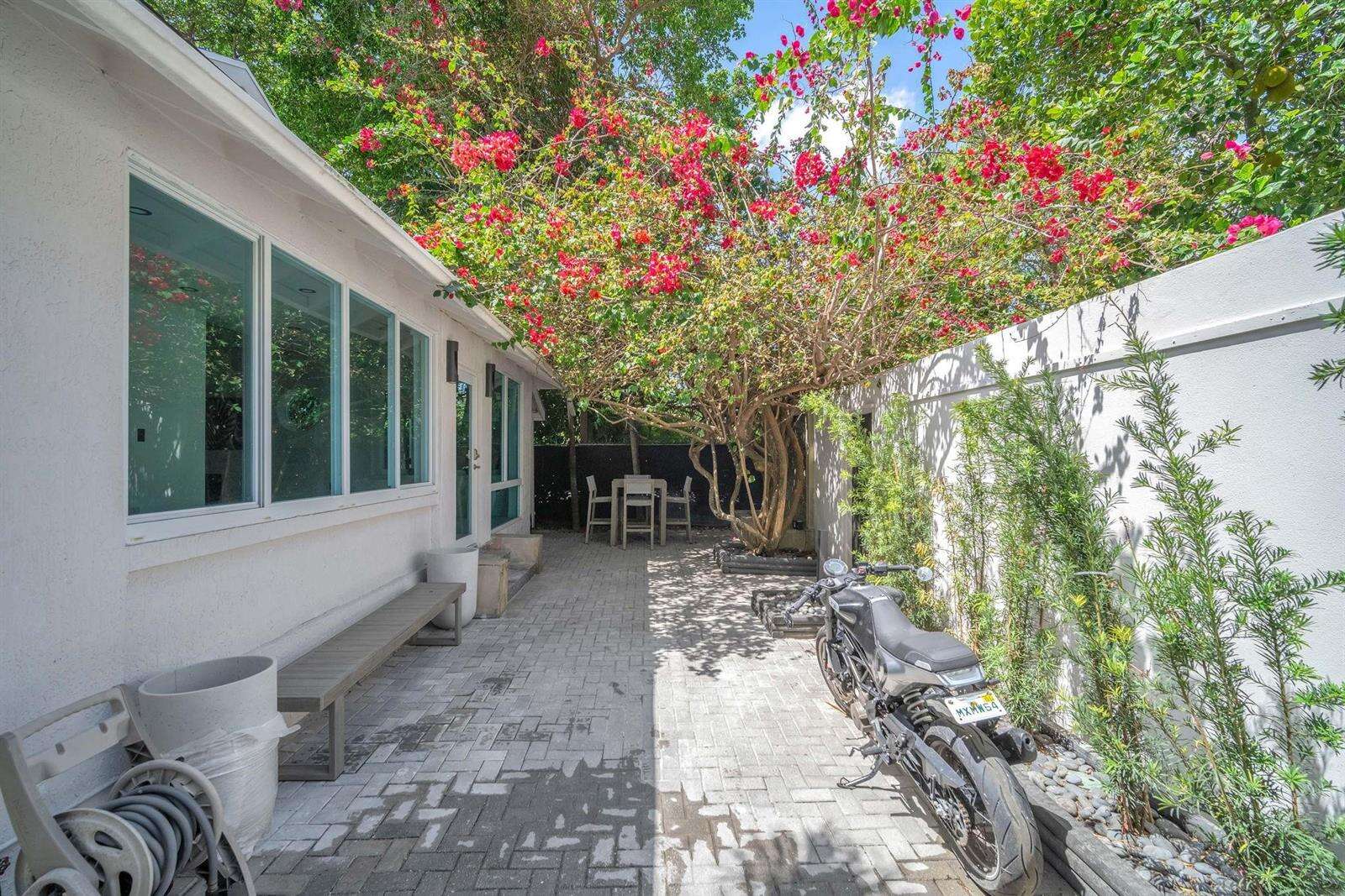 120 25th, Miami, FL 33137 - For Sale photo 23