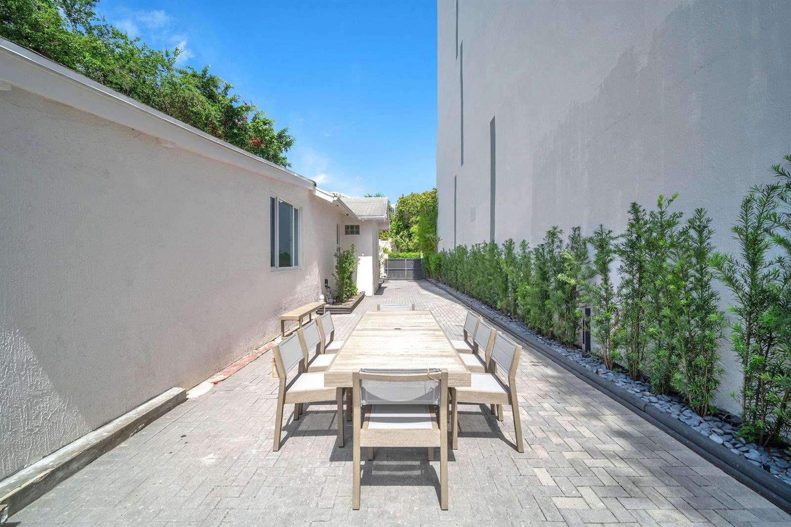 120 25th, Miami, FL 33137 - For Sale photo 27