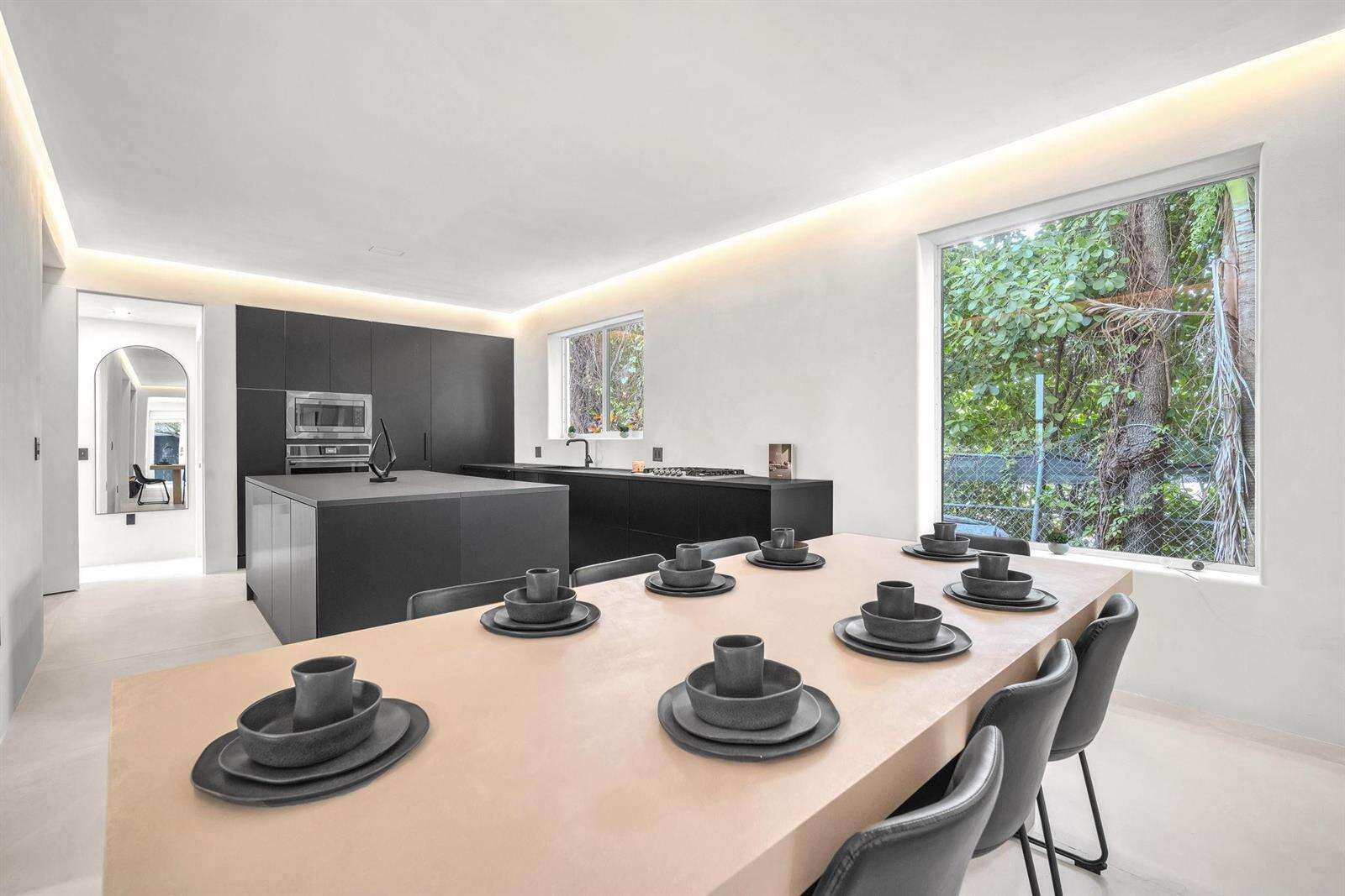 120 25th, Miami, FL 33137 - For Sale photo 4