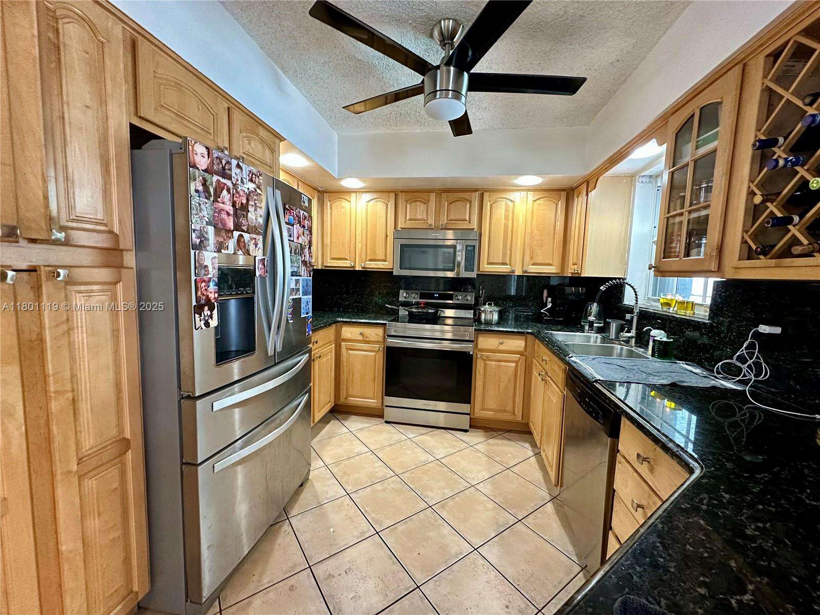 21000 26th Ave, Miami, FL 33180 | Picture 2