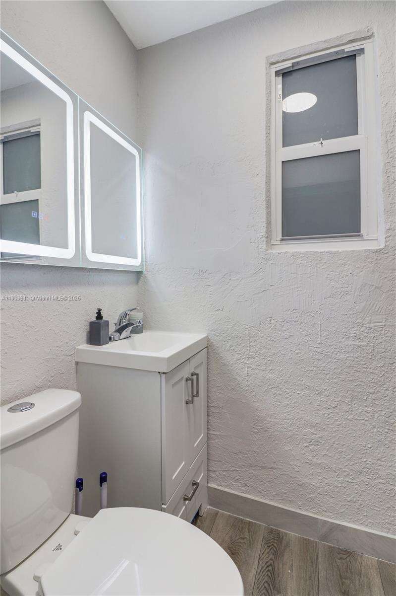 6039 38th St, Miramar, FL 33023 - For Sale photo 17