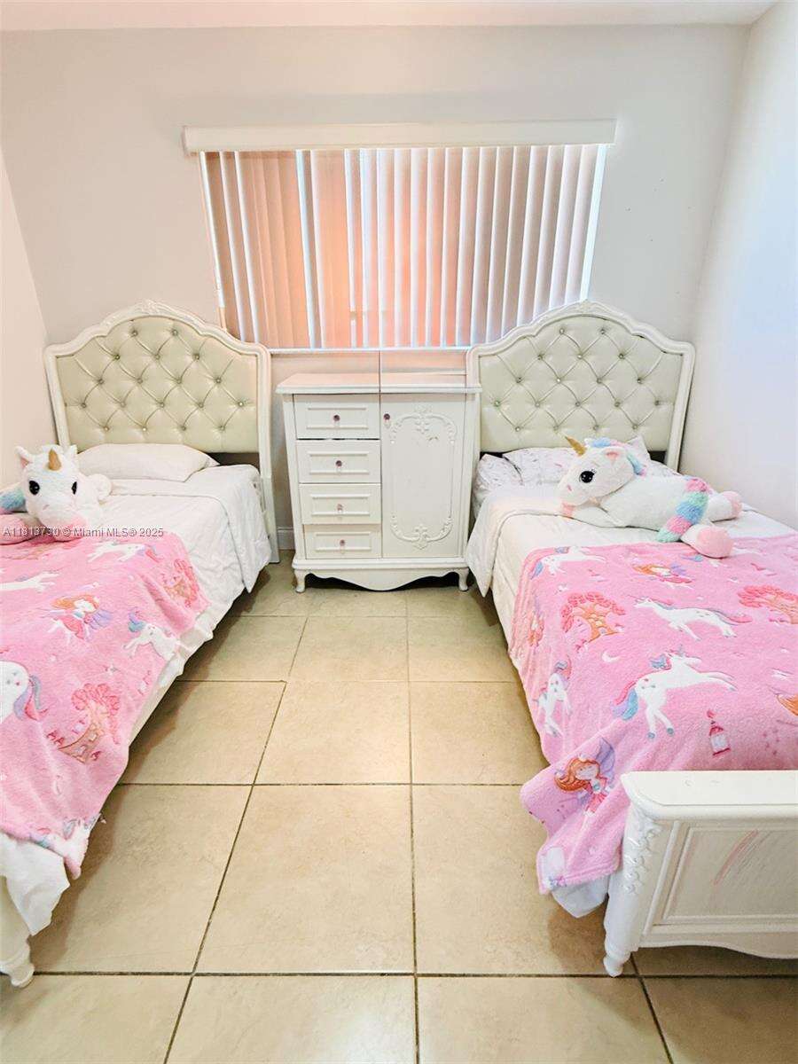 411 10th Terrace, Hallandale Beach, FL 33009 - For Sale photo 17
