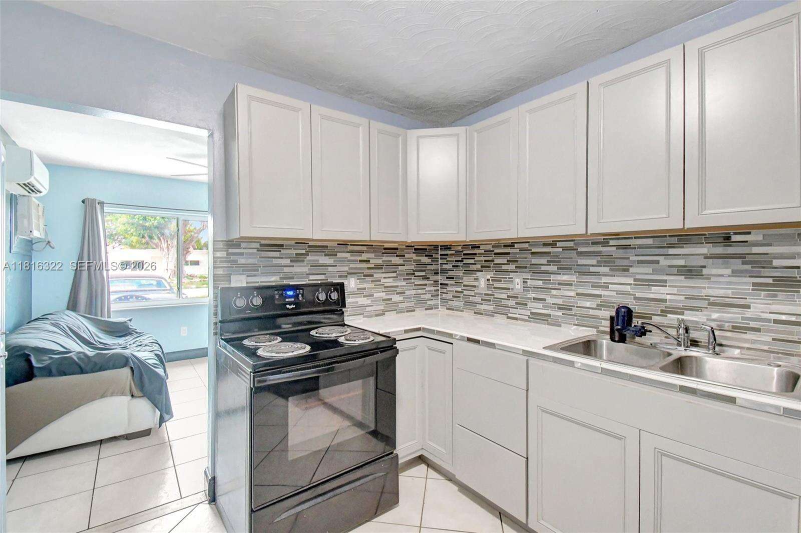 6336 22nd St, Miramar, FL 33023 - For Sale photo 8