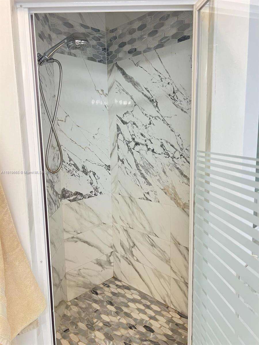 1120 Papaya St, Hollywood, FL 33019 | Picture 18