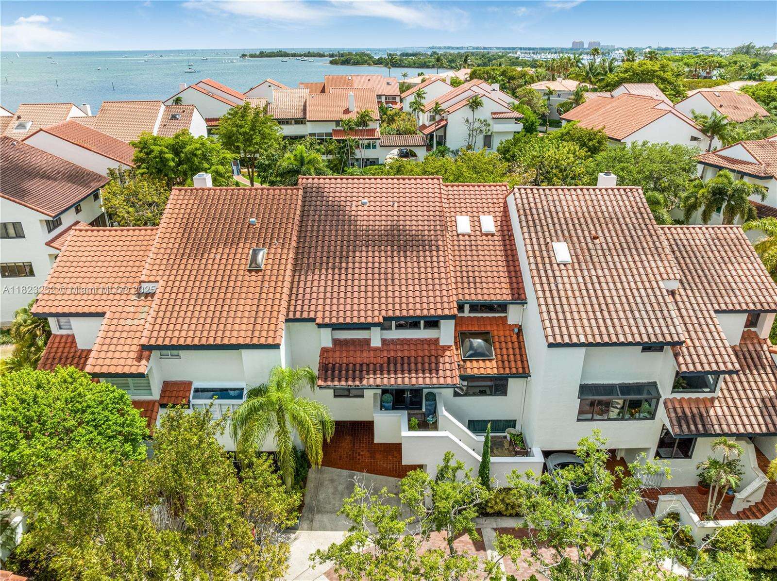 2000 Bayshore Dr, Miami, FL 33133 | Picture 18