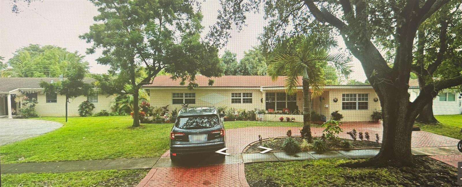 5620 Monroe, Hollywood, FL 33023 - For Sale photo 1