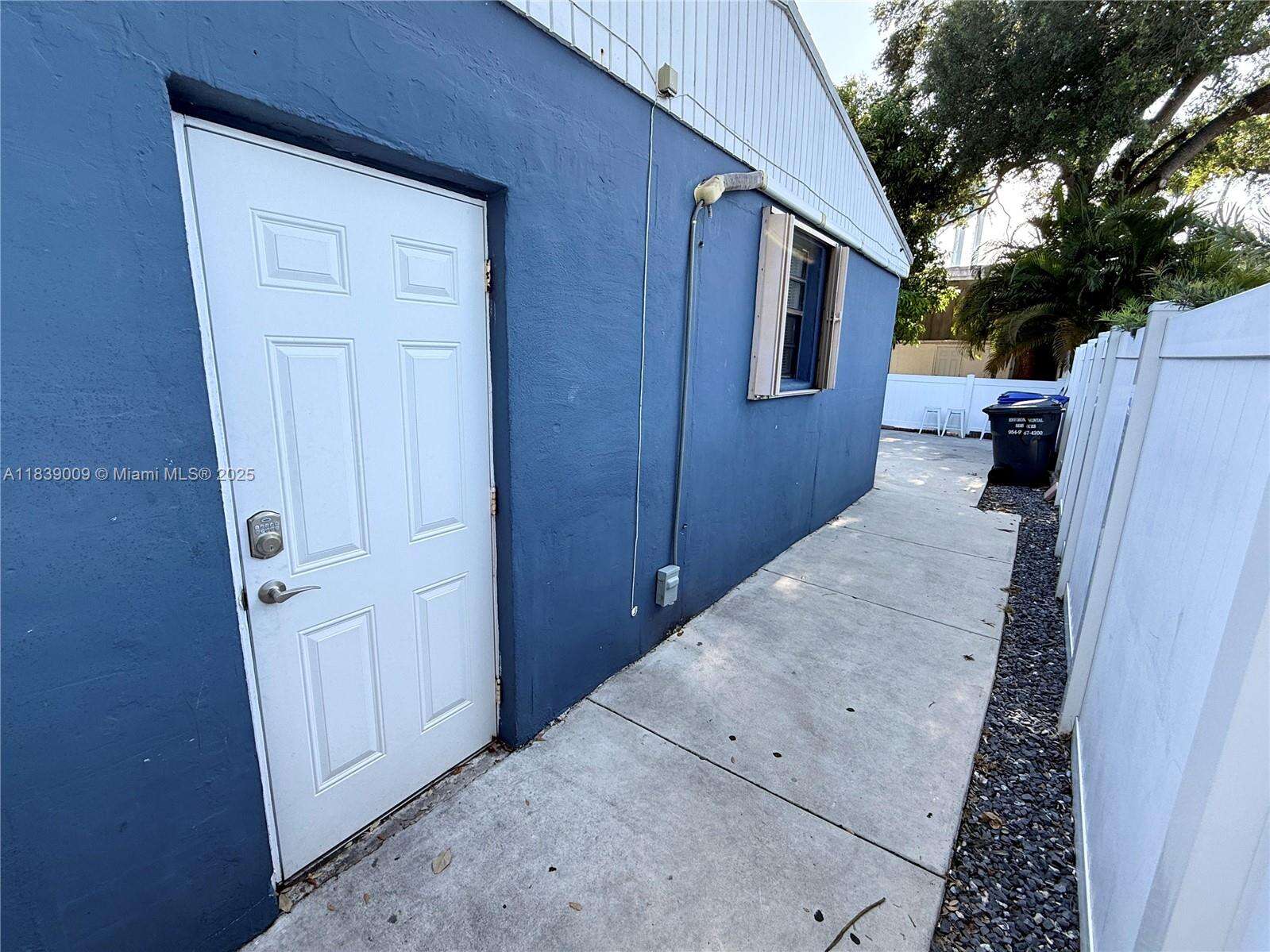 2406 28th Ave, Hollywood, FL 33020 | Picture 12