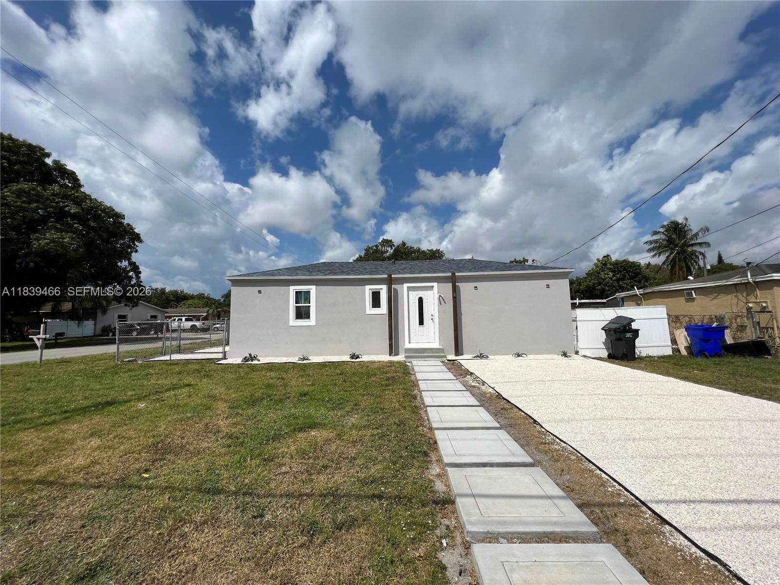 5803 Arthur St, Hollywood, FL 33021 | Picture 2