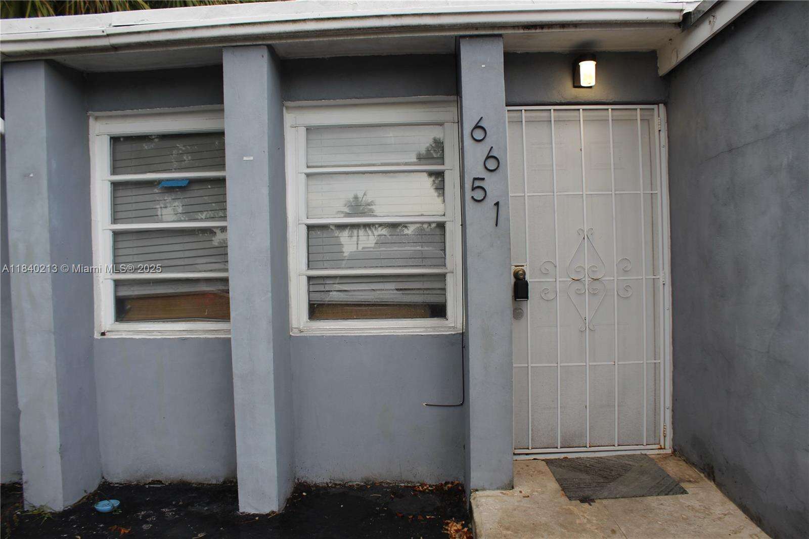 Hollywood, FL 33024 - For Sale photo 2