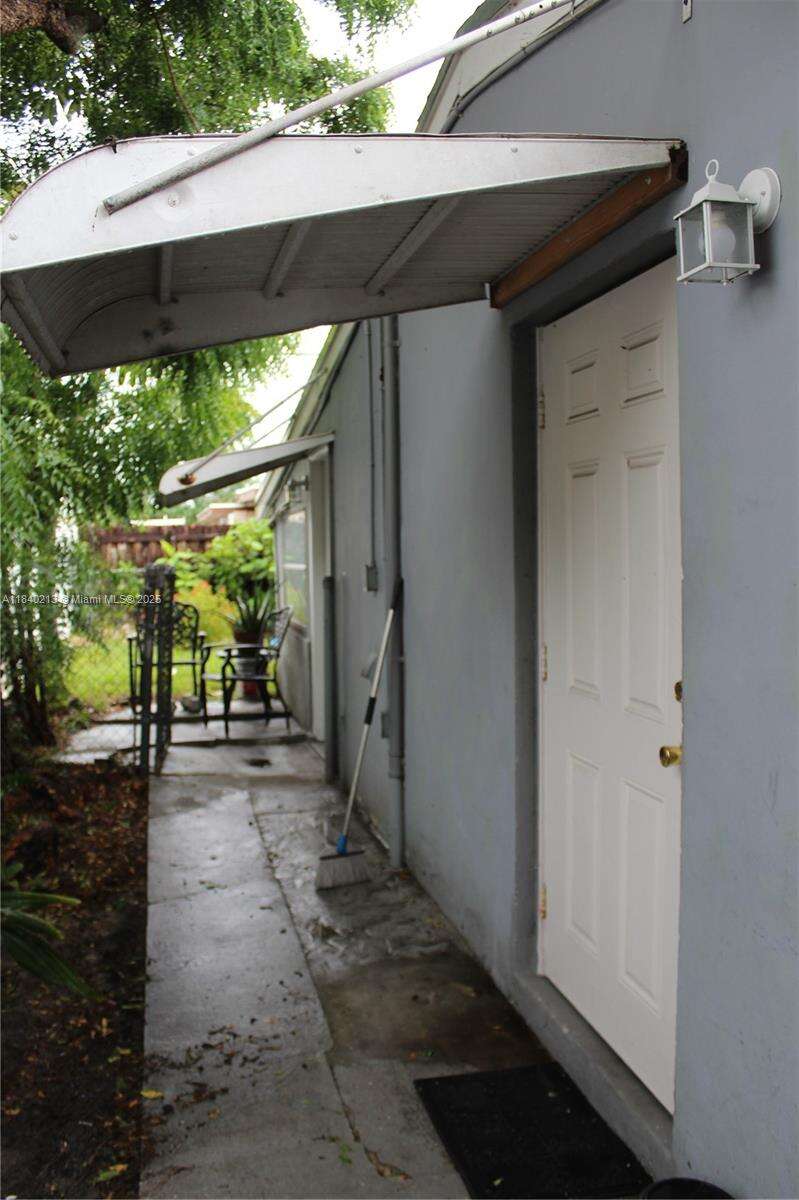 Hollywood, FL 33024 - For Sale photo 30