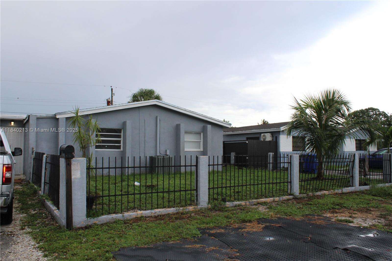 Hollywood, FL 33024 - For Sale photo 4