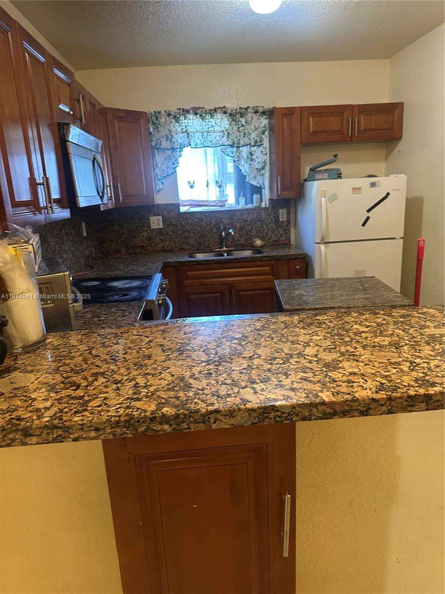 1845 44th St, Miami, FL 33142 | Picture 6