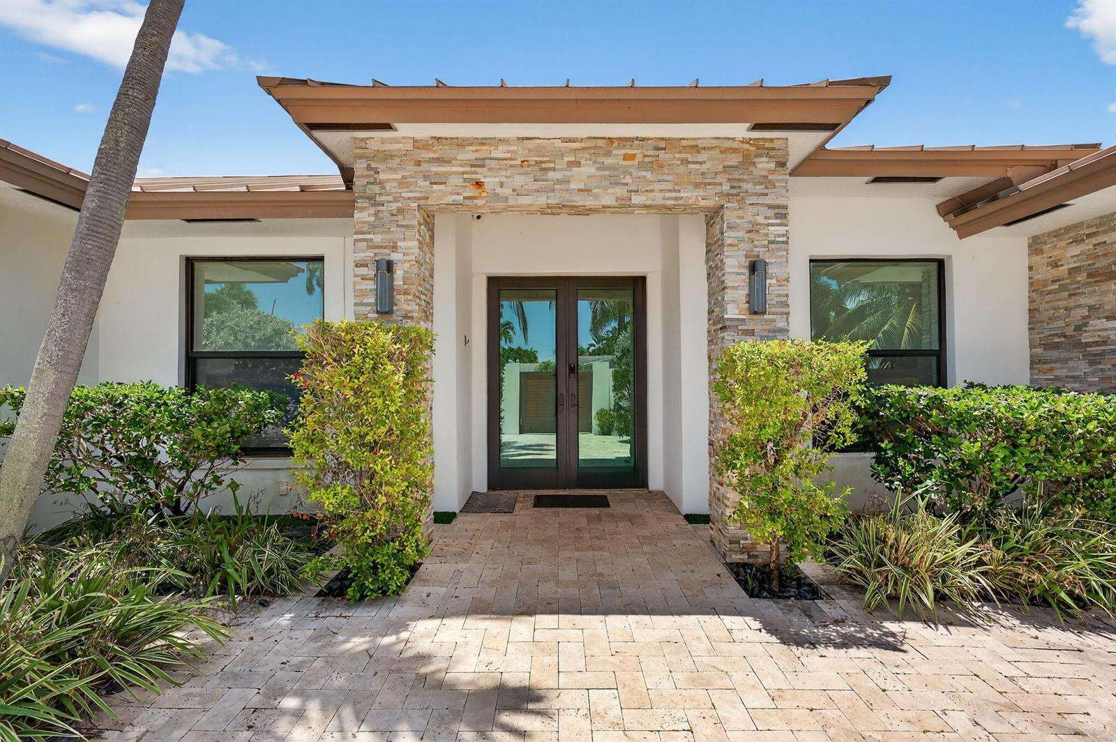 2460 36th, Fort Lauderdale, FL 33308 - For Sale photo 2