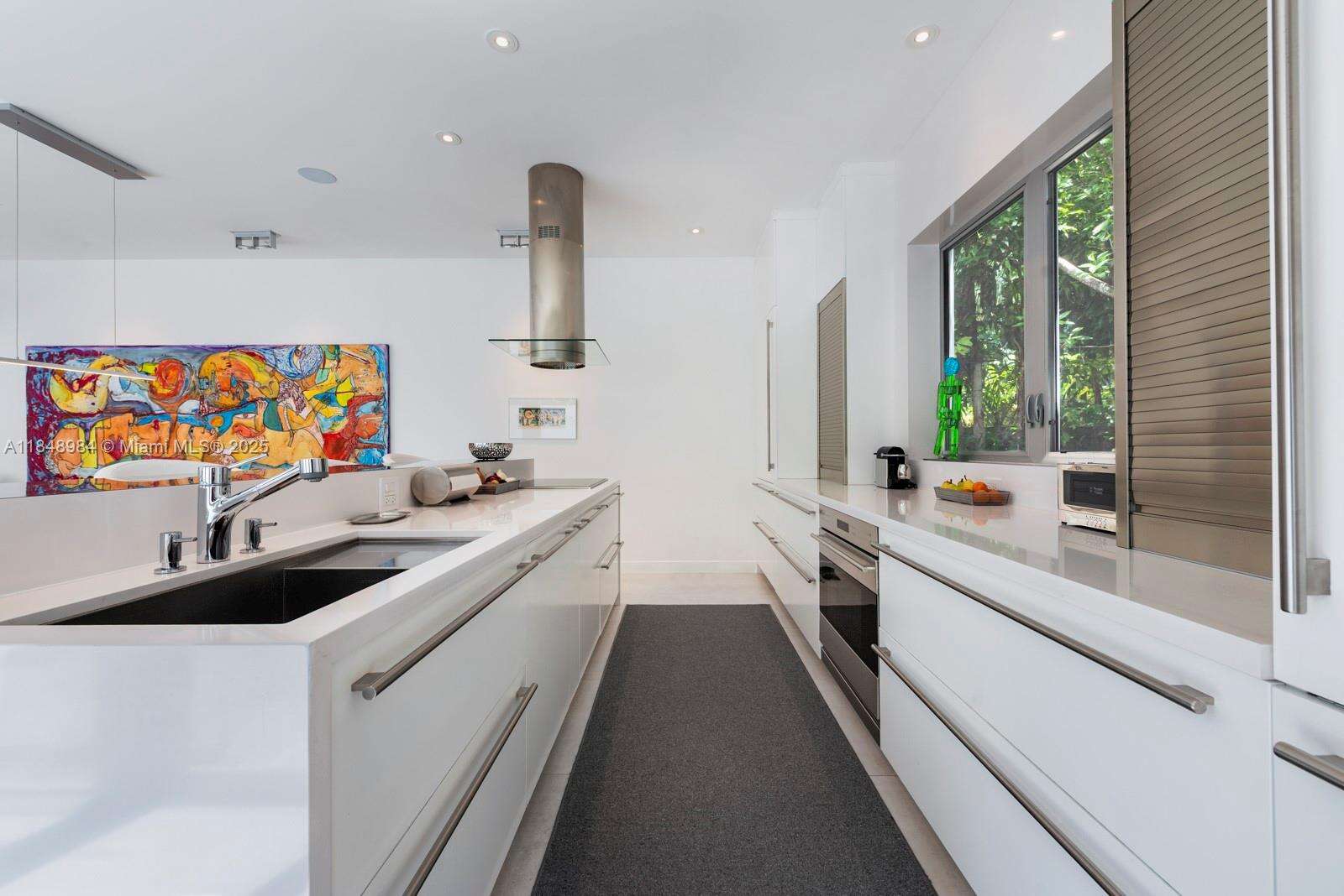 3175 Washington St, Miami, FL 33133 | Picture 16