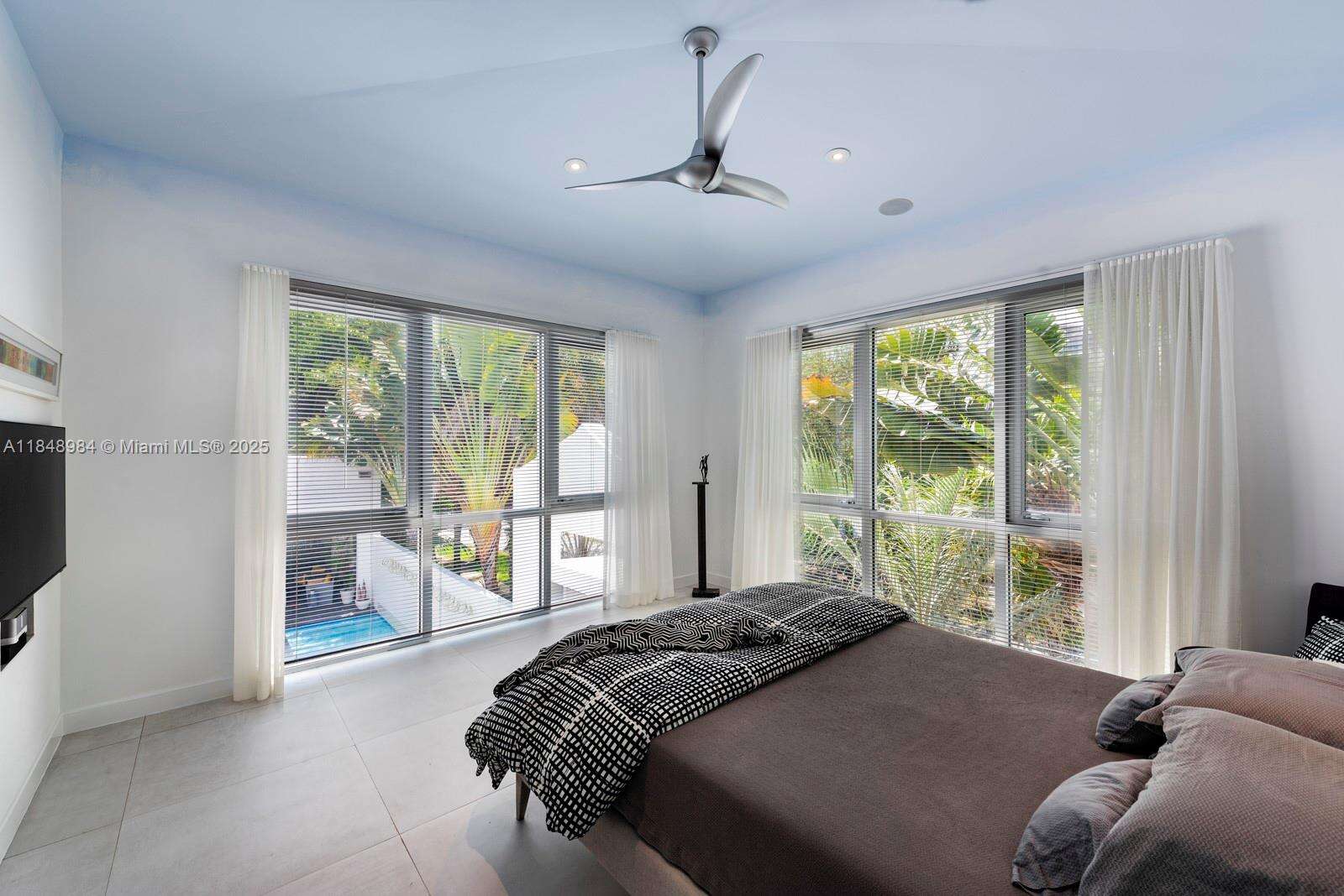 3175 Washington St, Miami, FL 33133 | Picture 34