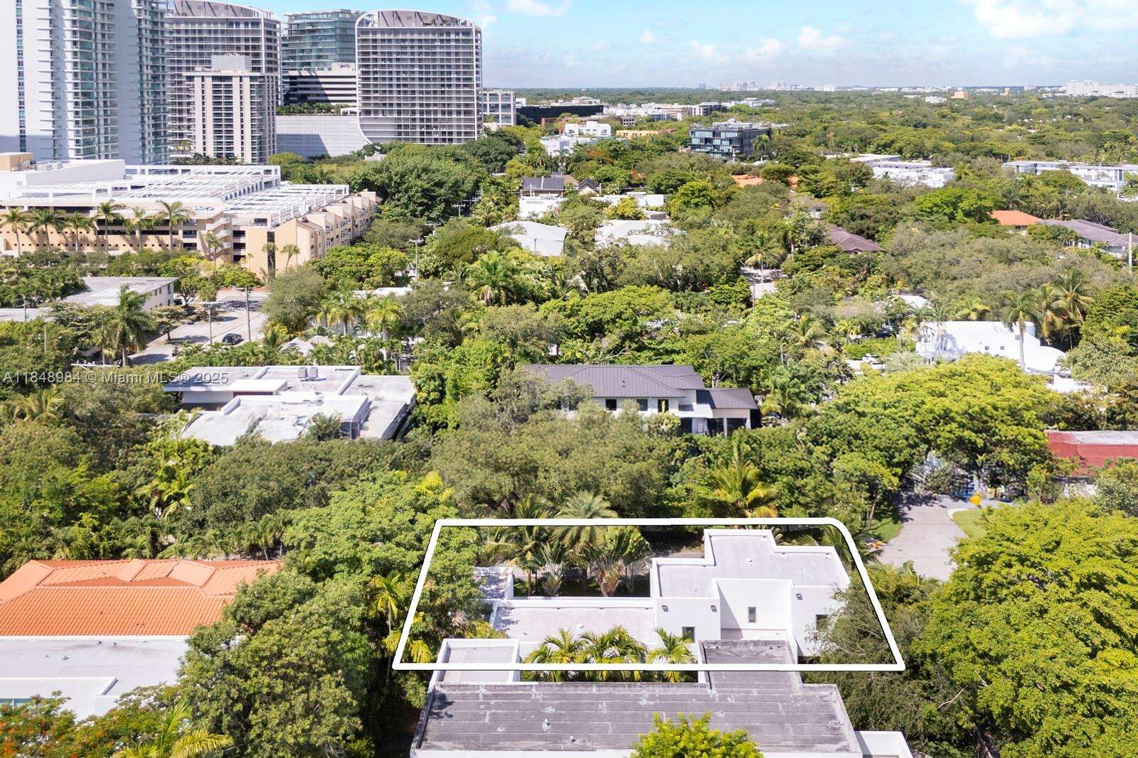 3175 Washington St, Miami, FL 33133 | Picture 41