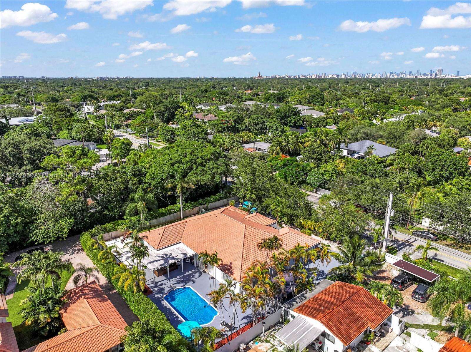 5750 67th Ave, Miami, FL 33143 - For Sale photo 8