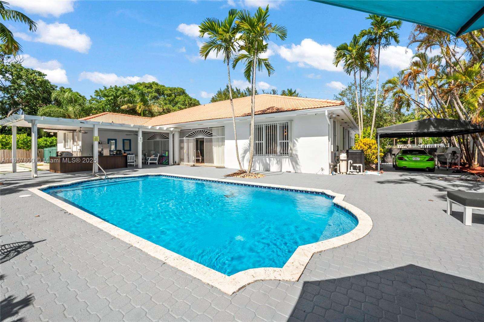 5750 67th Ave, Miami, FL 33143 - For Sale photo 10