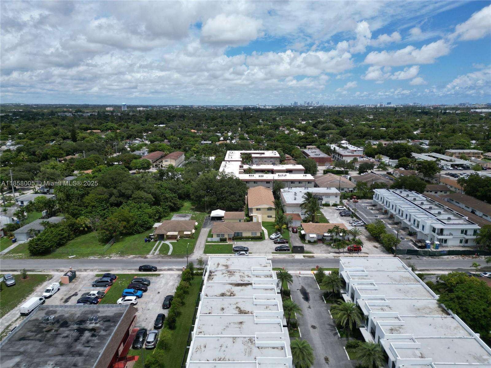 2527 Fillmore St, Hollywood, FL 33020 - For Sale photo 8