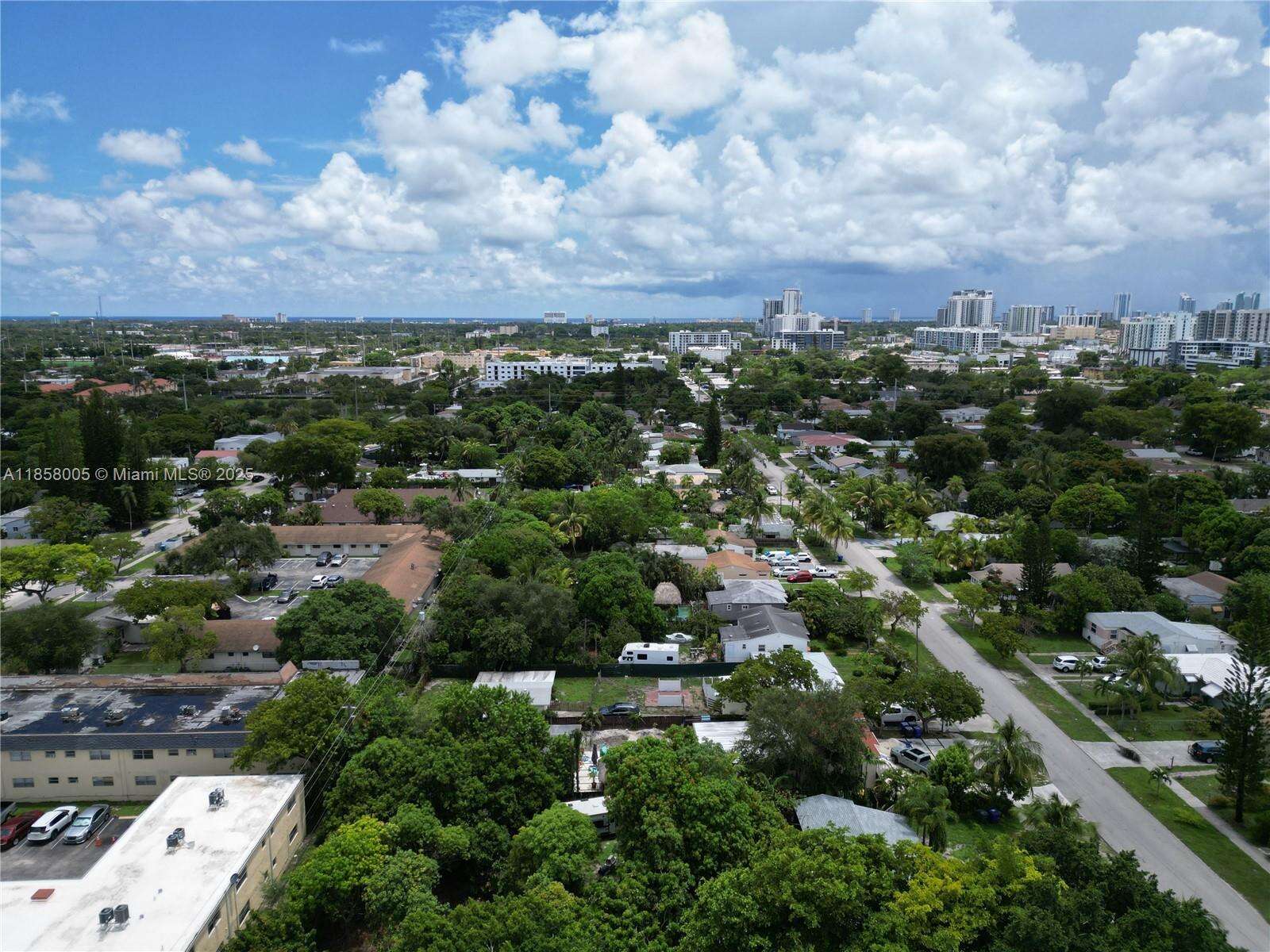 2527 Fillmore St, Hollywood, FL 33020 - For Sale photo 9