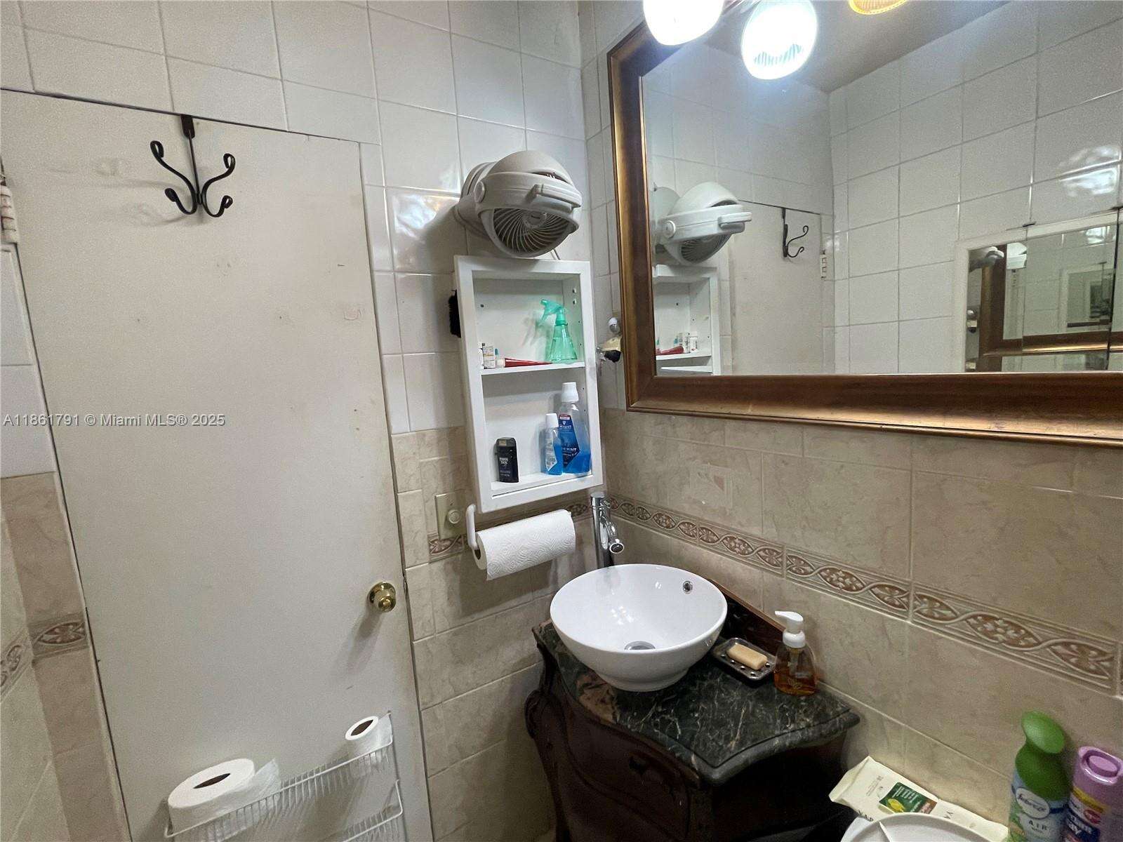 2626 Thomas St, Hollywood, FL 33020 | Picture 47