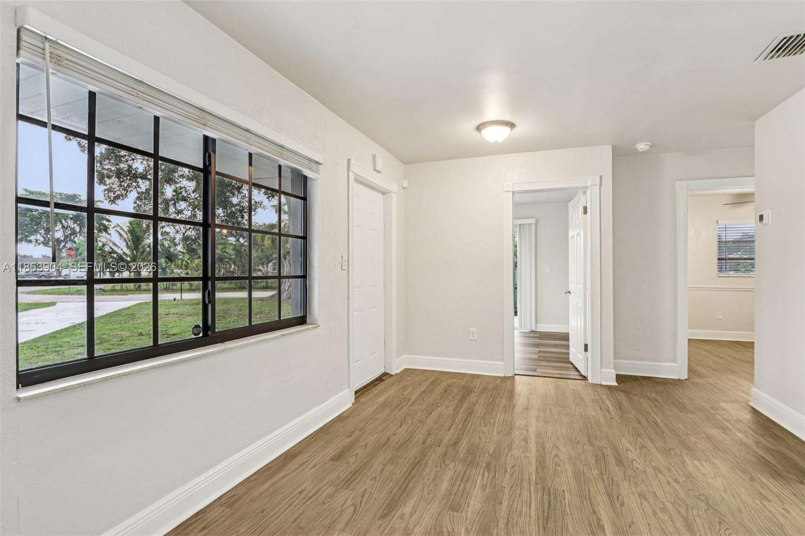 6546 21st St, Miramar, FL 33023 - Pending Sale photo 5
