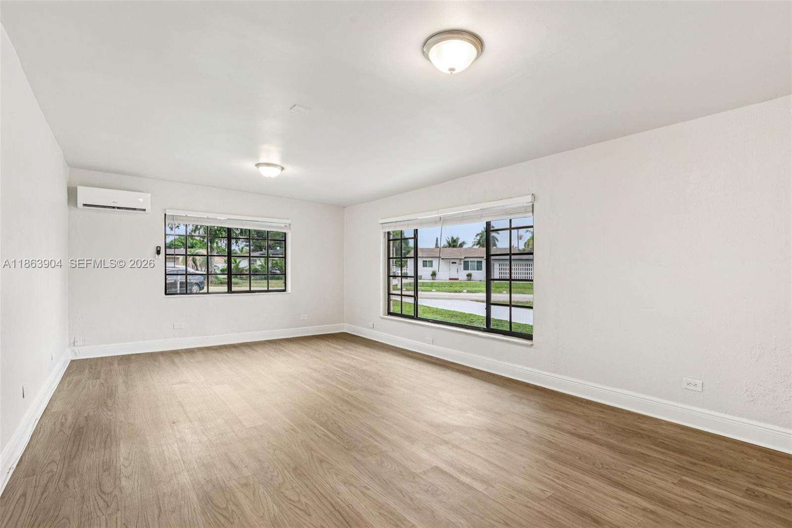 6546 21st St, Miramar, FL 33023 - Pending Sale photo 6