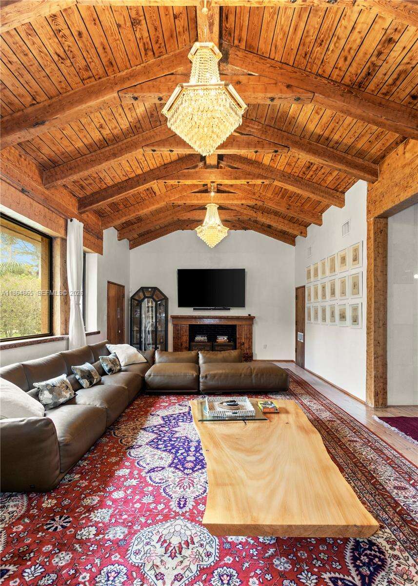 6350 Pinetree Dr, Miami Beach, FL 33141 | Picture 11