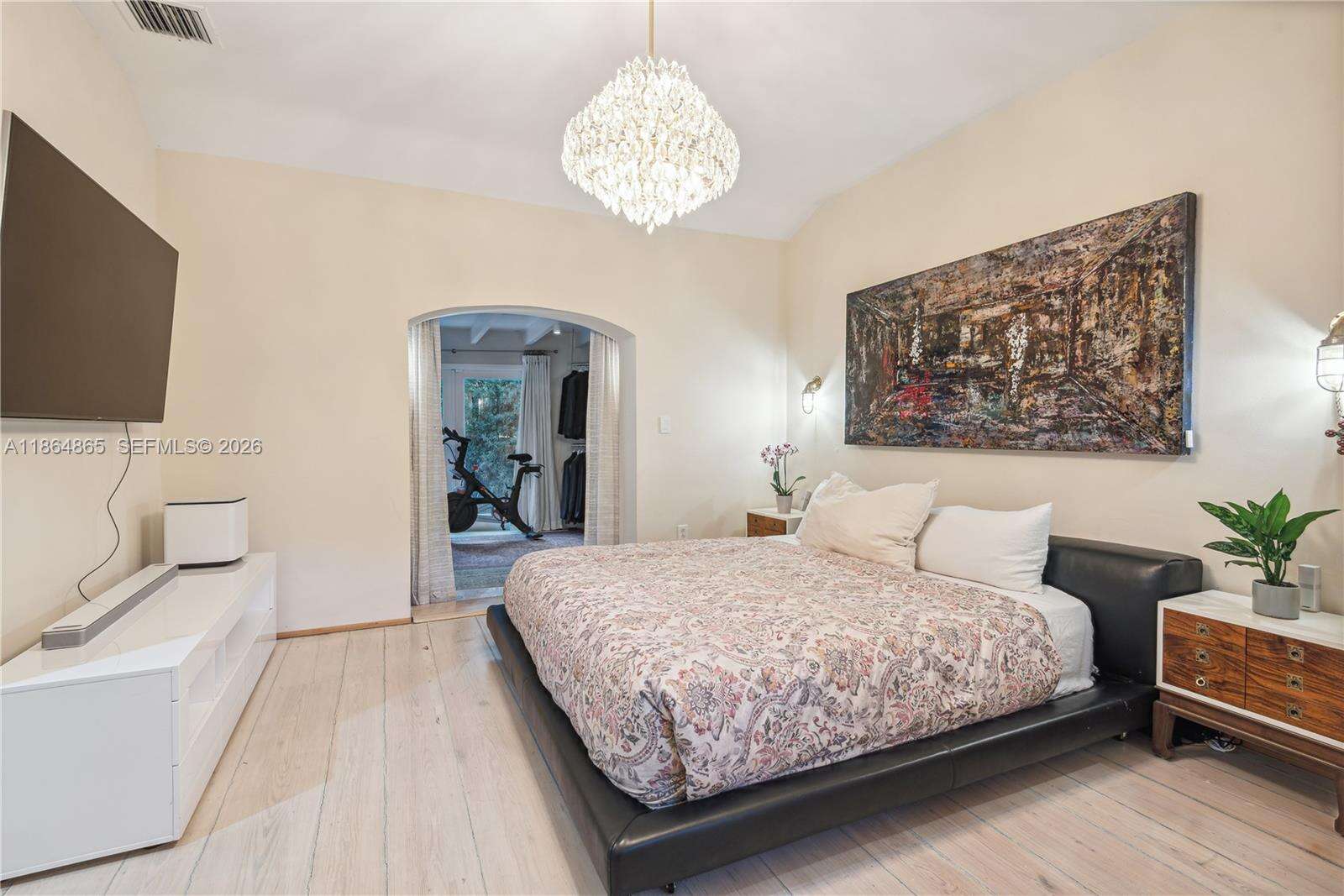 6350 Pinetree Dr, Miami Beach, FL 33141 | Picture 18