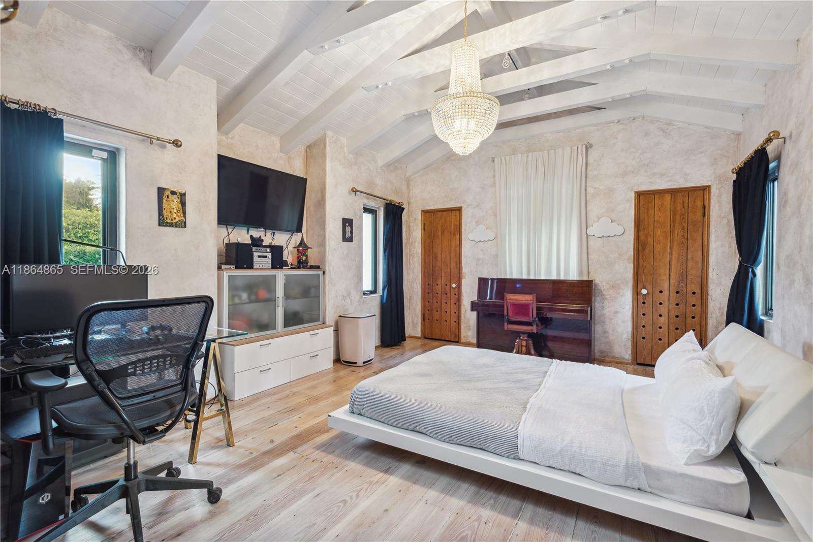 6350 Pinetree Dr, Miami Beach, FL 33141 | Picture 22