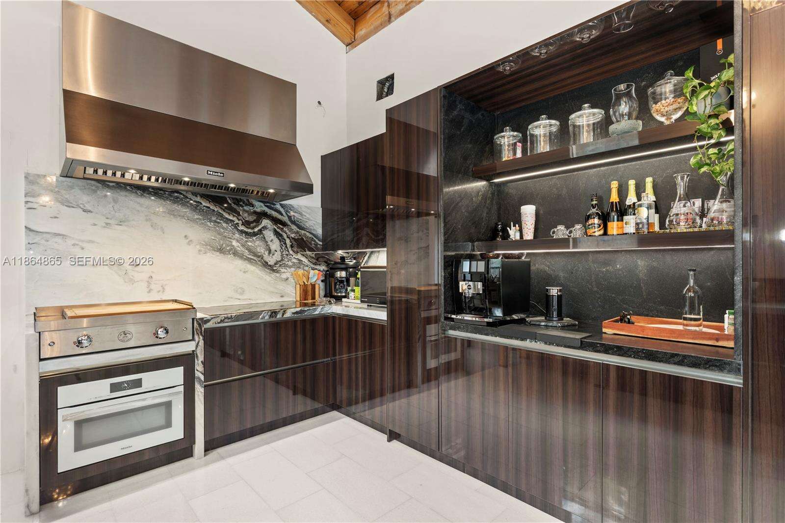 6350 Pinetree Dr, Miami Beach, FL 33141 | Picture 6