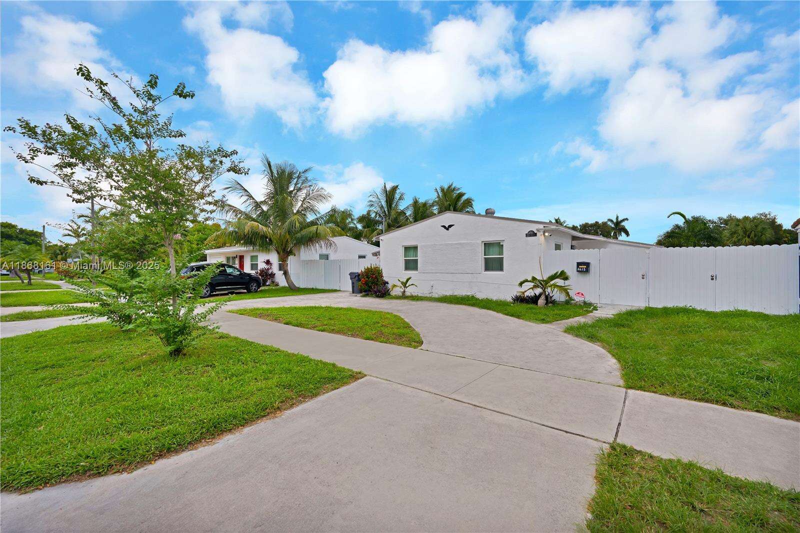 2615 Liberty St, Hollywood, FL 33020 - For Sale photo 1