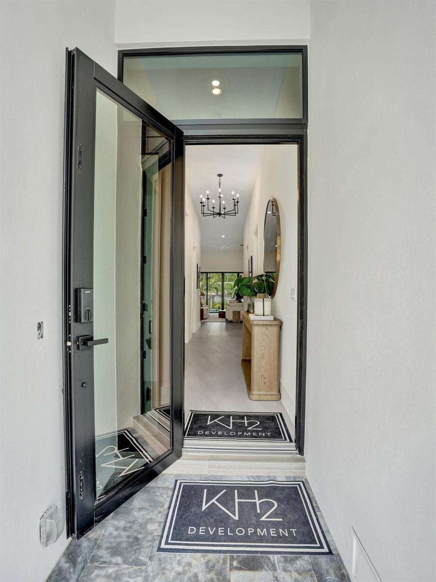 1523 17th, Fort Lauderdale, FL 33304 - For Sale photo 4