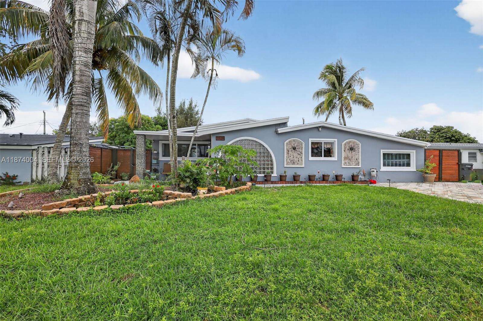 7120 Wilson St, Hollywood, FL 33024 - For Sale photo 1