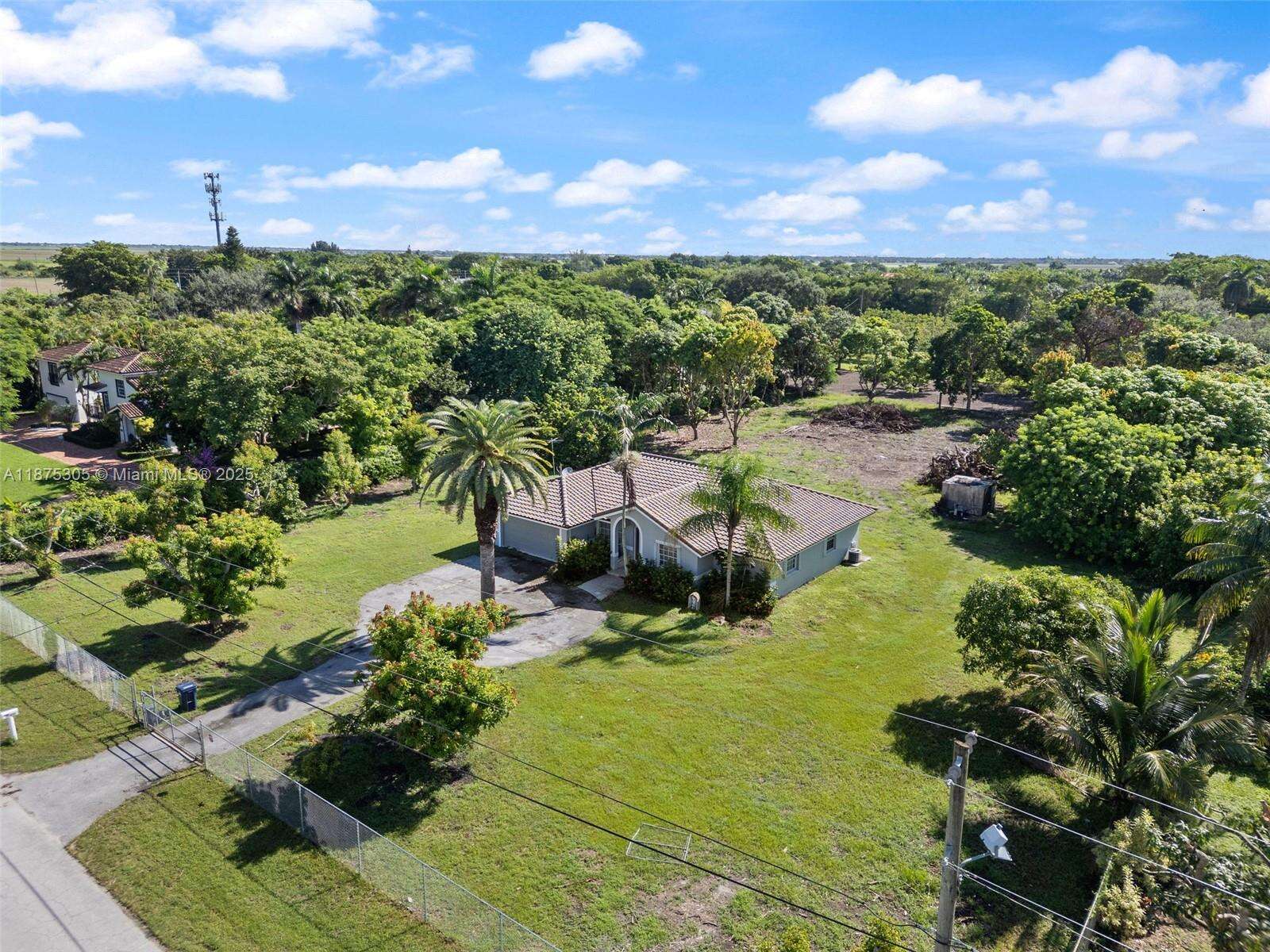 16035 173rd Ave, Miami, FL 33187 | Picture 2