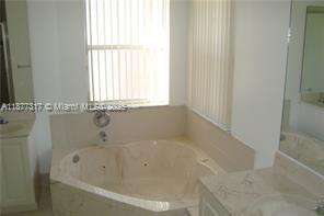7733 17th Ct, Pembroke Pines, FL 33024 - For Sale photo 21