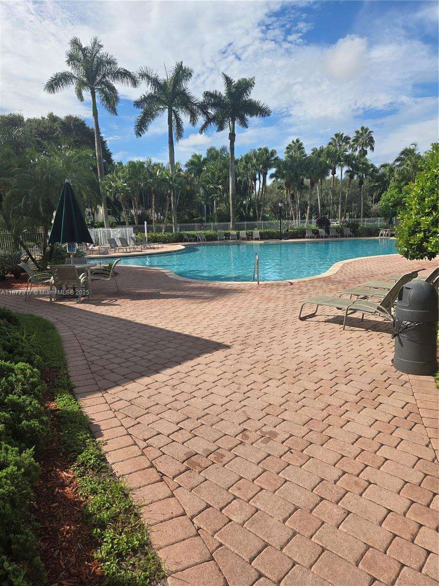 7733 17th Ct, Pembroke Pines, FL 33024 - For Sale photo 26