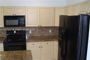 7733 17th Ct, Pembroke Pines, FL 33024 - For Sale photo 5