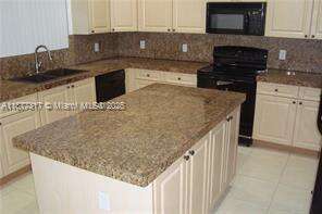 7733 17th Ct, Pembroke Pines, FL 33024 - For Sale photo 8