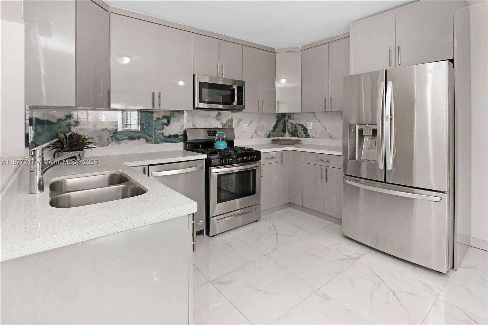 1510 Hayes St, Hollywood, FL 33020 | Picture 1