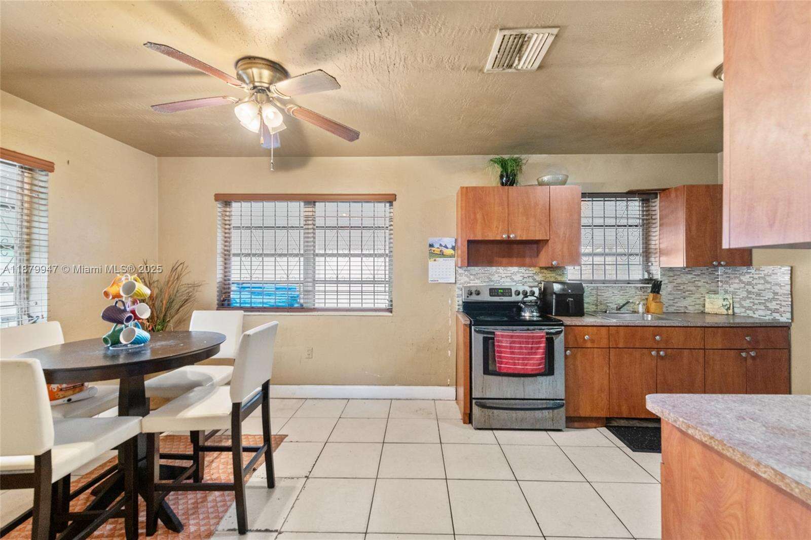 3265 Nw 50th St, Miami, FL 33142 | Picture 7