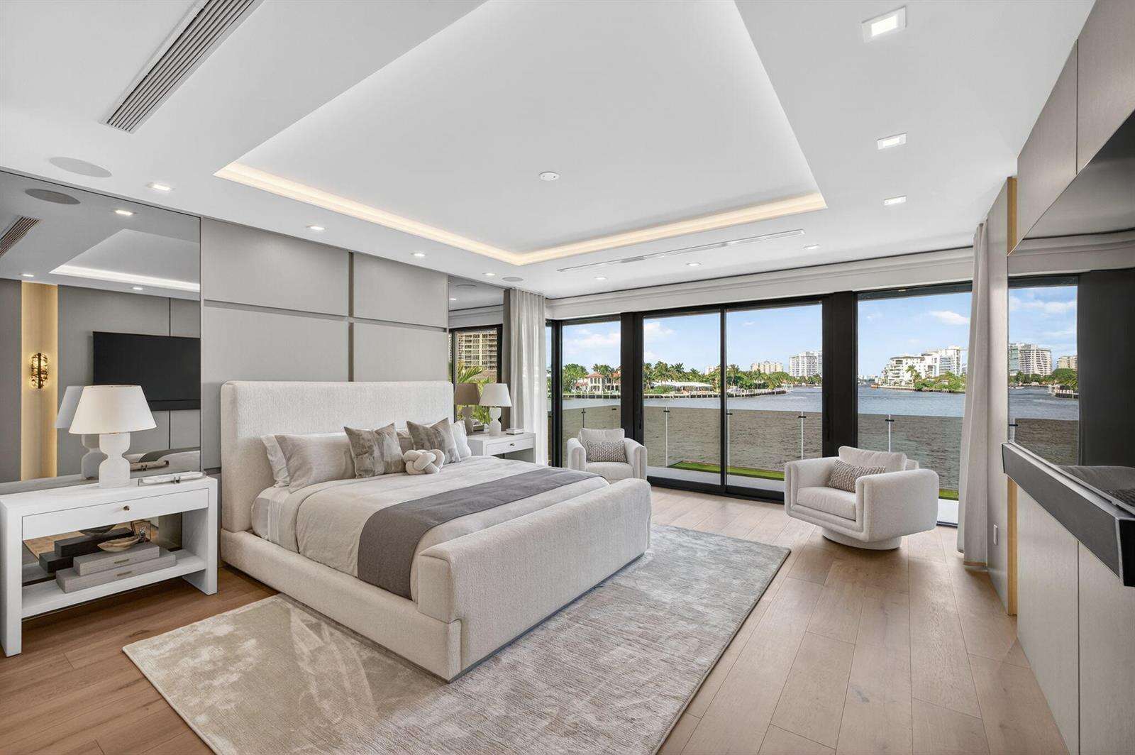2533 Aqua Vista, Fort Lauderdale, FL 33301 - For Sale photo 2