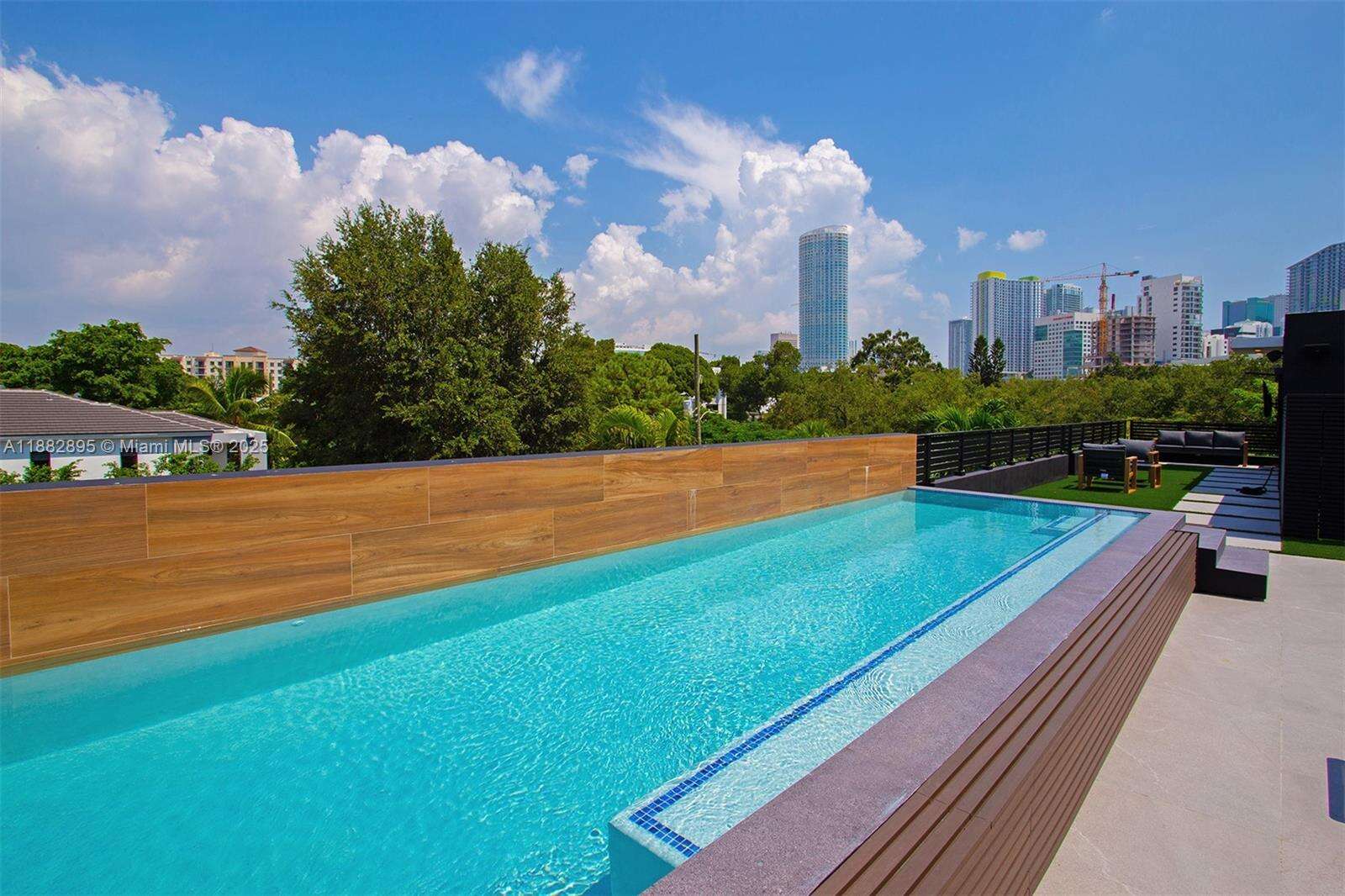 420 15th Rd, Miami, FL 33129 | Picture 2