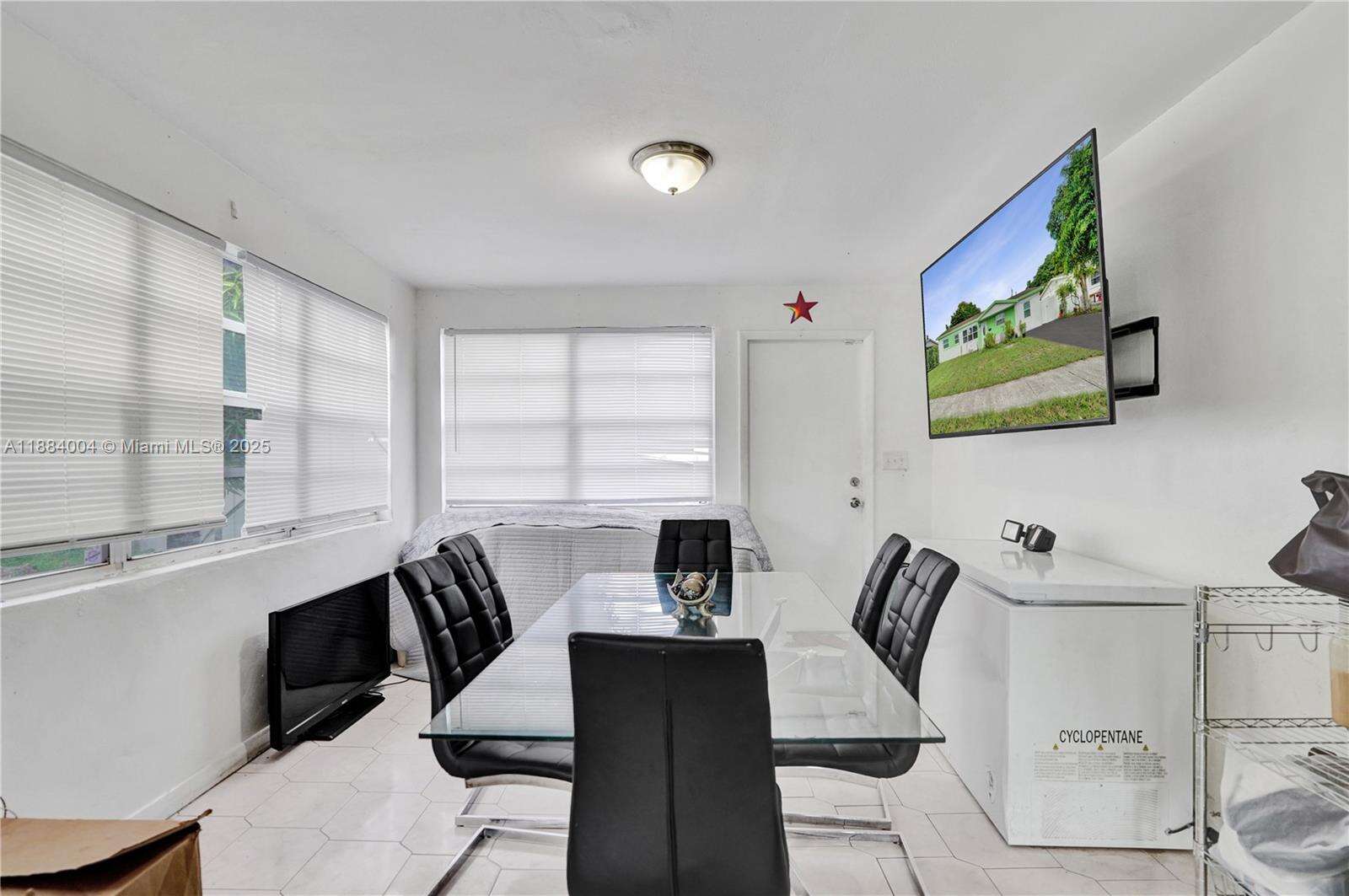 320 71st Ave, Hollywood, FL 33024 - For Sale photo 20