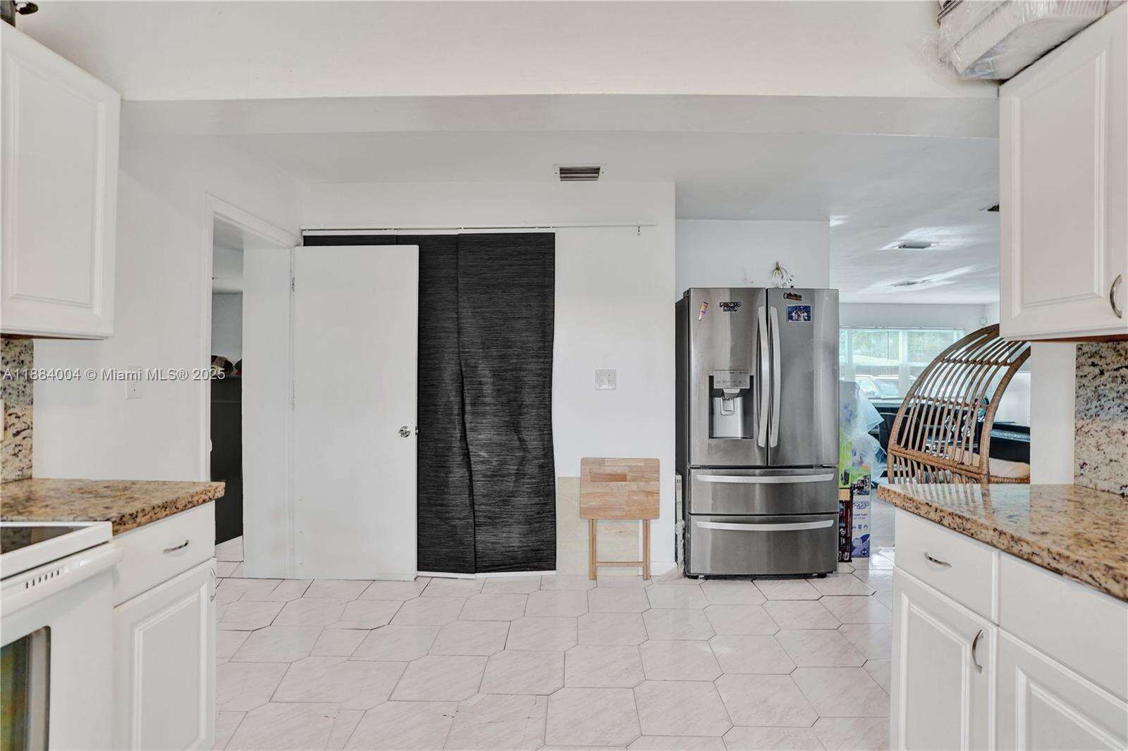 320 71st Ave, Hollywood, FL 33024 - For Sale photo 23