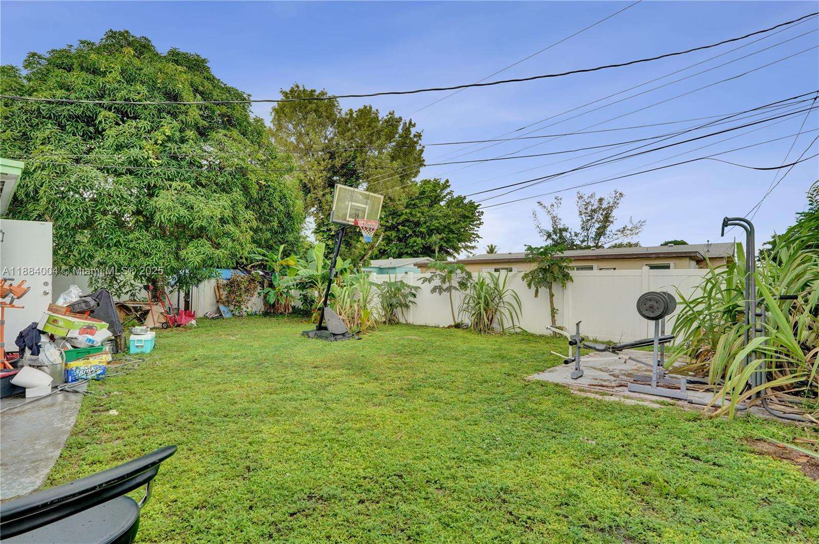 320 71st Ave, Hollywood, FL 33024 - For Sale photo 24